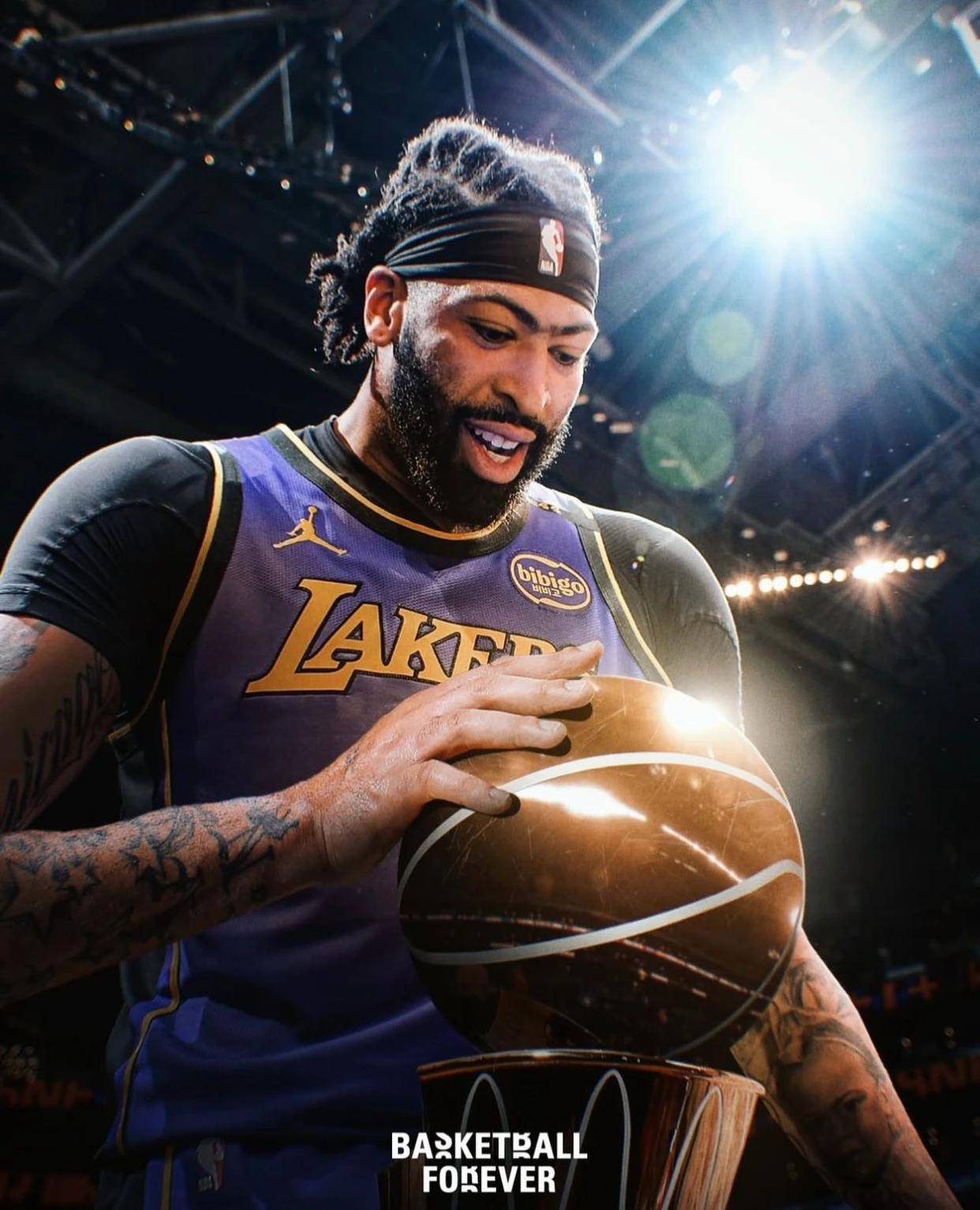 爱游戏-关于浓眉哥迎来十二赛季高光表现，皇家马德里球迷沸腾！的信息