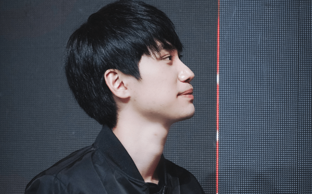 爱游戏-Doinb回归赛场，回归赛场首场状态亮眼，C9观众沸腾！的简单介绍